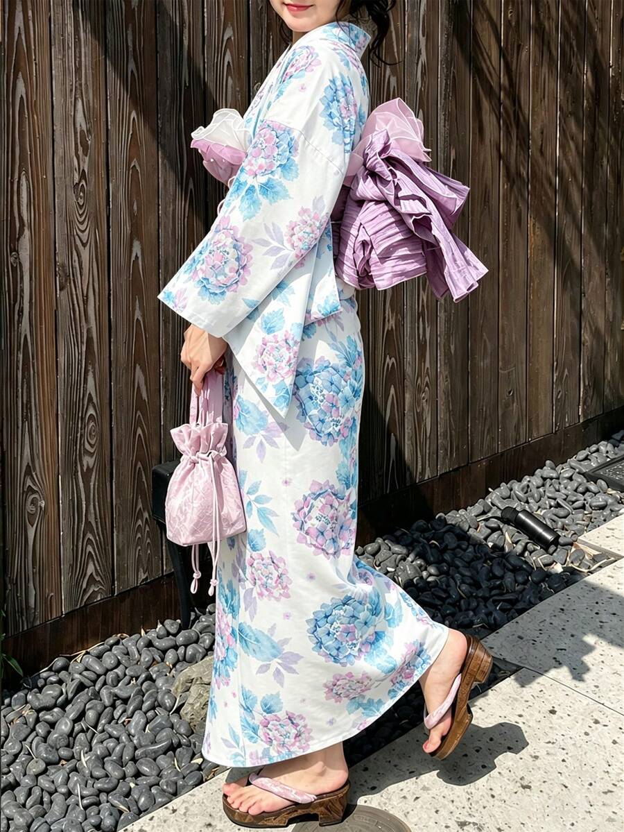 Irokai 日式傳統和服藍紫色繡球花花卉圖案女款改良兩件式浴衣套裝 - 彩色 - 查看 1