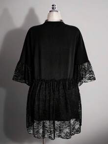 SHEIN ICON 女款大尺碼蕾絲拼接骷髏印花黑色T恤洋裝 - 黑色 - 查看 2
