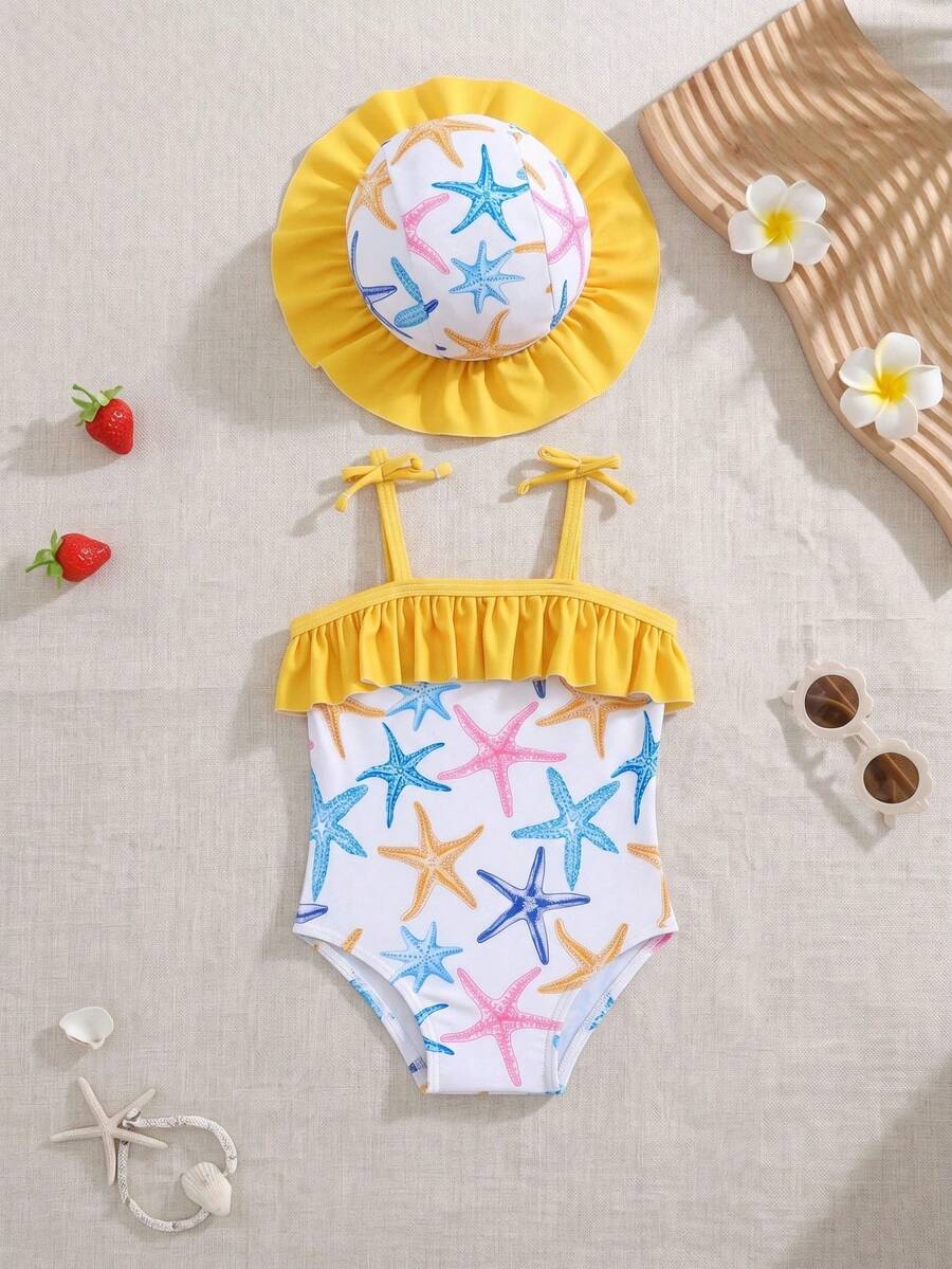 SHEIN Baju Renang Terusan Bayi Perempuan Baru Lahir dengan Tali Bahu Tipis dan Hiasan Pita, Plus Topi, Motif Pantai yang Lucu - Kuning - View 1