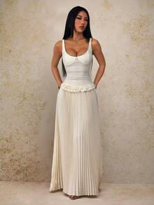 SHEIN PETITE New Slim Fit Elastic Fishbone Sexy Low Cut Pleated Dress With Lace Trim Decor Solid White Long Dress - Beige - View 1