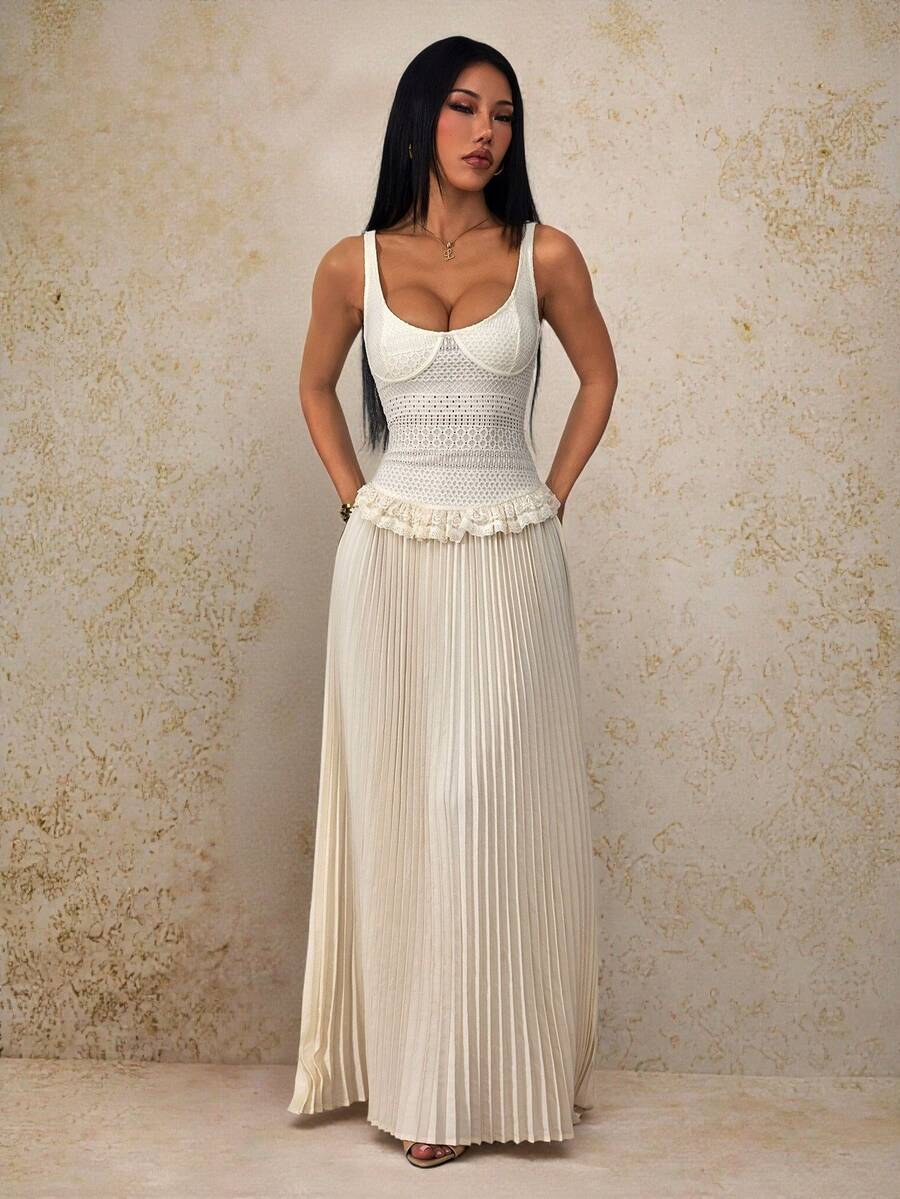 SHEIN PETITE New Slim Fit Elastic Fishbone Sexy Low Cut Pleated Dress With Lace Trim Decor Solid White Long Dress - Beige - View 1