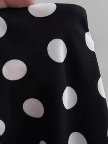 Viva Relle Gaun Resort Seksi Polkadot Ukuran Plus dengan Bahu Terbuka - Hitam - View 7