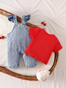 SHEIN Playful Pals 2件組女嬰可愛草莓刺繡圍兜褲，柔軟棉質藍色夏季親子套裝，休閒日常穿著 - 紅色 - 查看 2