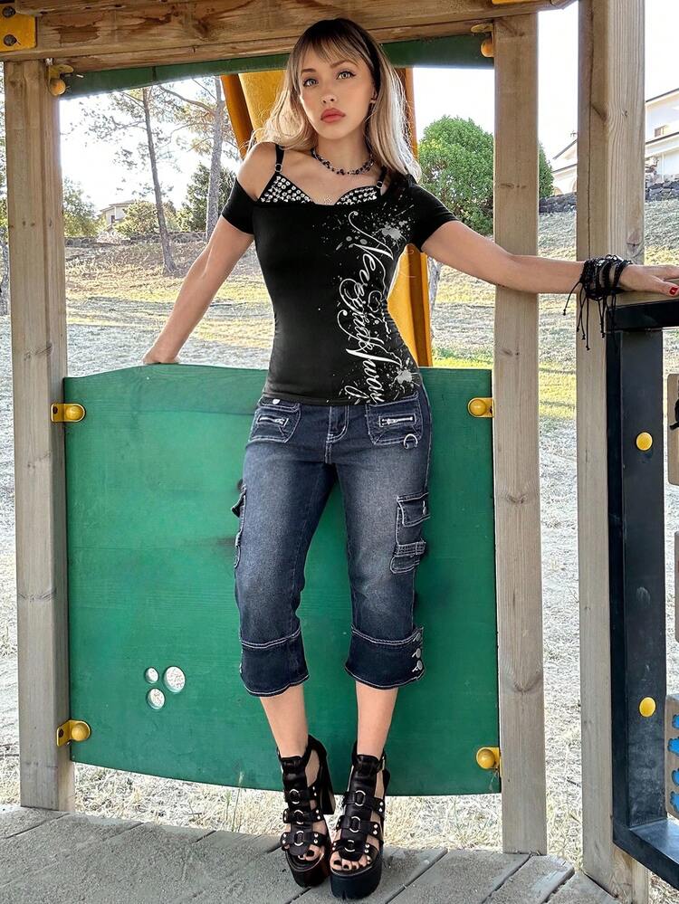 Grunge Punk ROMWE X Lorella Y2K 風格 Abi 字母標語印花鉚釘裝飾露肩緊身女款 T-shirt - 黑色 - 查看 4