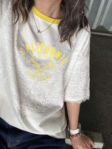FRIFUL 女款蕾絲拼接字母印花休閒街頭風優雅日常穿搭T恤圖案短袖上衣 白色夏季城市度假旅行 - 白色 - 查看 6