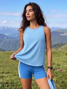 Exploreva Exploreva Women's Simple Versatile Blue Back-Slit Outdoor Tank Top - Baby Blue - View 2