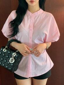 Livesso Blus Wanita Gaya Manis dan Segar, Bahan Pink, Kerah Tegak, Lengan Pendek Mengembang, Pinggang Terikat, Kancing Depan - Putih - View 1
