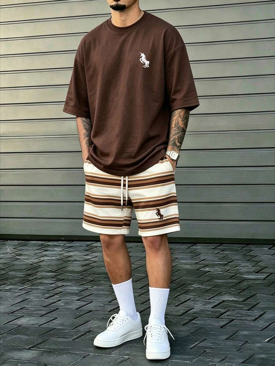 Manfinity Homme Unisex Brown Oversized T-Shirt And Striped Shorts Set, Casual Two Piece Outfit For Men And Women, Daily Wear, Summer, Street, Easy Match - Multicolor - View 1