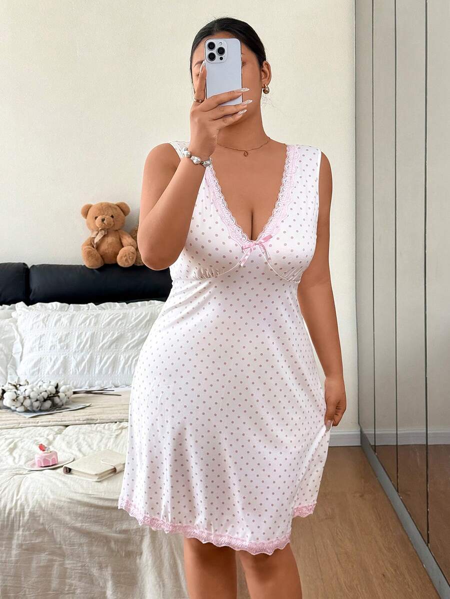 Napfluff CURVE Napfluff CURVE Regata Casual Plus Size Feminina com Poá, Laço e Renda, Roupa de Descanso e Camisola - Rosa chiclete - Visão 1