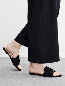 CUCCOO BIZCHIC Sepatu Wanita, Hitam, Tekstur Suede, Sandal Datar Klasik, Nyaman dan Serbaguna di Musim Panas, Cocok untuk Perjalanan ke Kantor atau Sehari-hari - Hitam 1 - View 5