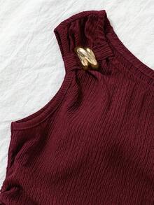 SHEIN Teen Girls' Tank Top Set T-Shirt With Asymmetric Neck Cut, Spaghetti Strap Support On One Side And Natural Shoulder Exposure On The... - Burgundy - View 4