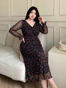 Feyla Plus Size Vintage Floral Print Bow Decor Dress - Black - View 3