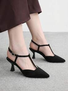 CUCCOO BIZCHIC 歐美風法蘭絨黑色尖頭 T 字帶貓跟鏤空女鞋高跟鞋 - 黑色 - 查看 5