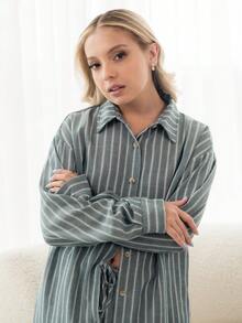 Ximena Robles Ximena Robles 女款條紋落肩長袖單排扣襯衫與長褲休閒兩件套居家服套裝，優雅短套裝 - 藏蓝色 - 查看 4