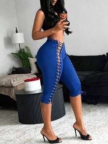 SHEIN BamGlam 2026夏季女款新款性感露背細肩帶設計，七英寸底褲，街頭風金屬孔飾，IN風緊身褲，皇家藍 - 藍色 - 查看 4