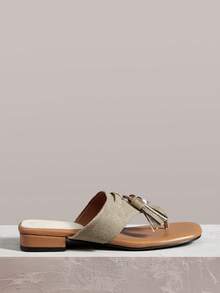 Beige + tassel