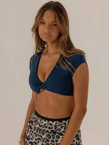 Aralina Women's Solid Color Twisted Design Cropped Sports T-Shirt - Navy Blue - View 4