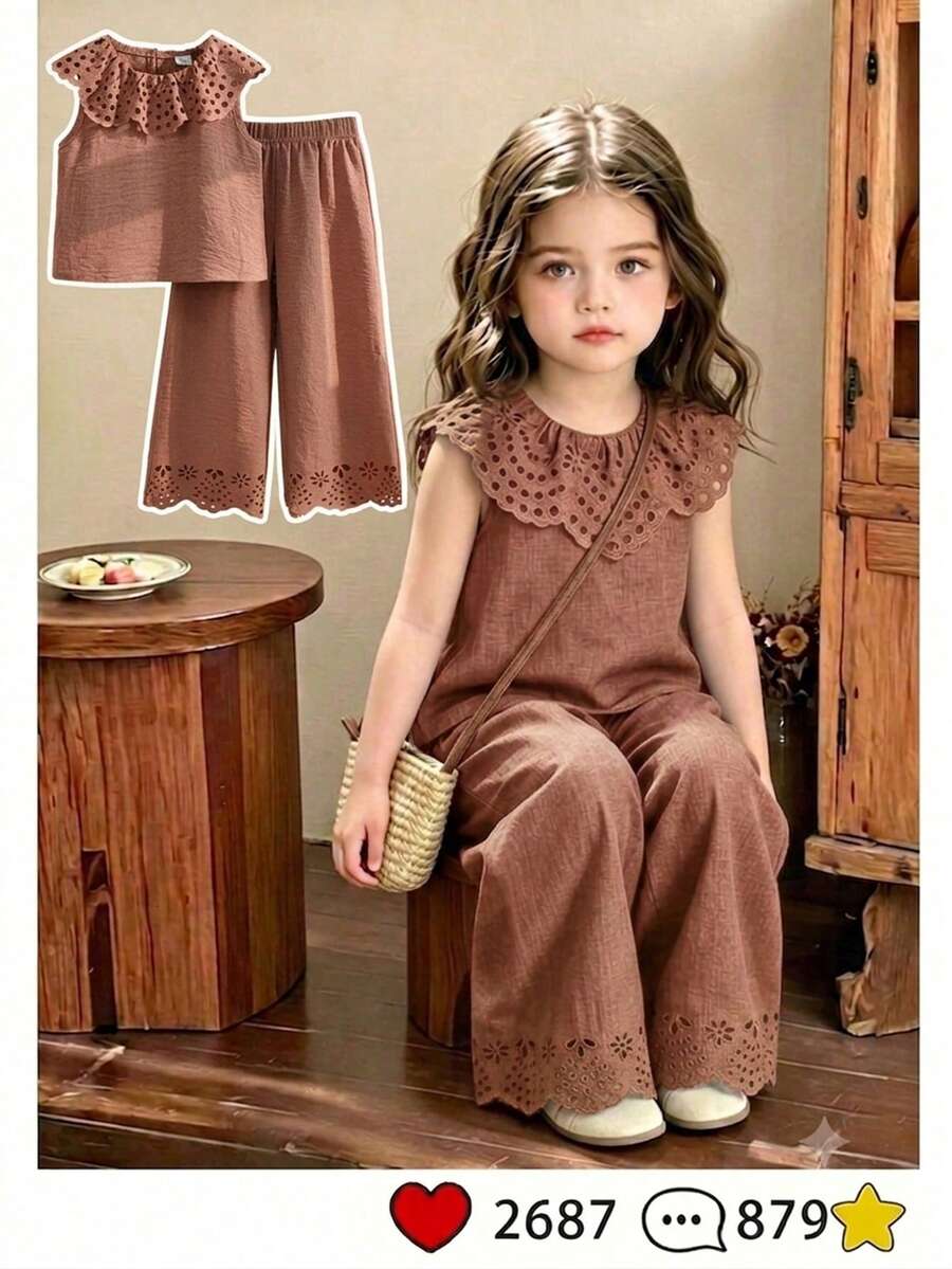 SHEIN Vintaside Kids 2件組少女甜美可愛公主風草莓印花無袖背心與配套長褲套裝,粉色條紋+3D草莓刺繡+荷葉領,吸睛設計,適合派對、家庭活動、日常穿著、返校季 - 棕色 - 查看 1