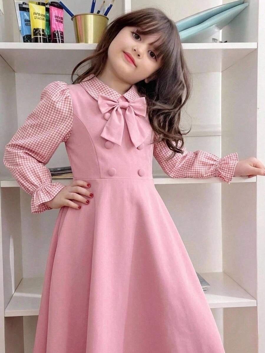 SHEIN 少女格紋拼接學院風甜美粉色校園套裝－長袖襯衫洋裝，甜美格紋拼接長袖襯衫洋裝，隱形後拉鍊設計，舒適可愛，適合家庭聚會、外出、學校及各種場合。粉色洋裝，女孩派對洋裝，荷葉邊洋裝