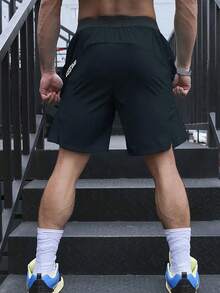 Gym Rark 男士简约印花日常运动短裤健身短裤男士短裤男短裤男篮球短裤洗手液学校 - 黑色 - 查看 2