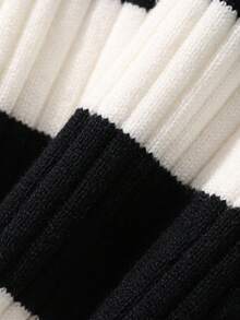 DAZY Women's V-Neck Striped Long Sleeve Korean Style Autumn/Winter Sweater - Black and White - View 8