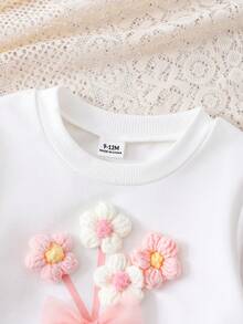 SHEIN Playful Pals 嬰兒幼兒休閒日常可愛衛衣套裝，3D鉤編粉色與白色花朵蝴蝶結印花，透明俏皮上衣，針織底層，彈性刷毛布料，女嬰秋季套裝褲，適合日常休閒、度假、運動，可愛穿搭 - 粉色 - 查看 9