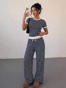 SHEIN 青少年女孩 T-Shirt 套裝 海軍藍與白色條紋拼接圓領短袖 T-Shirt 與長褲 - 藏蓝色 - 查看 4