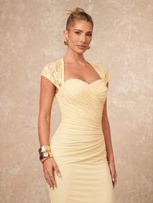 Lumalex New Lace Patchwork Light Yellow Mermaid Hem Waist-Flattering Ruched Long Dress - Light Yellow - View 7