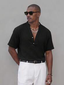 Manfinity BRENVOR Loose Fit Men Solid Half Button Shirt - Black - View 7
