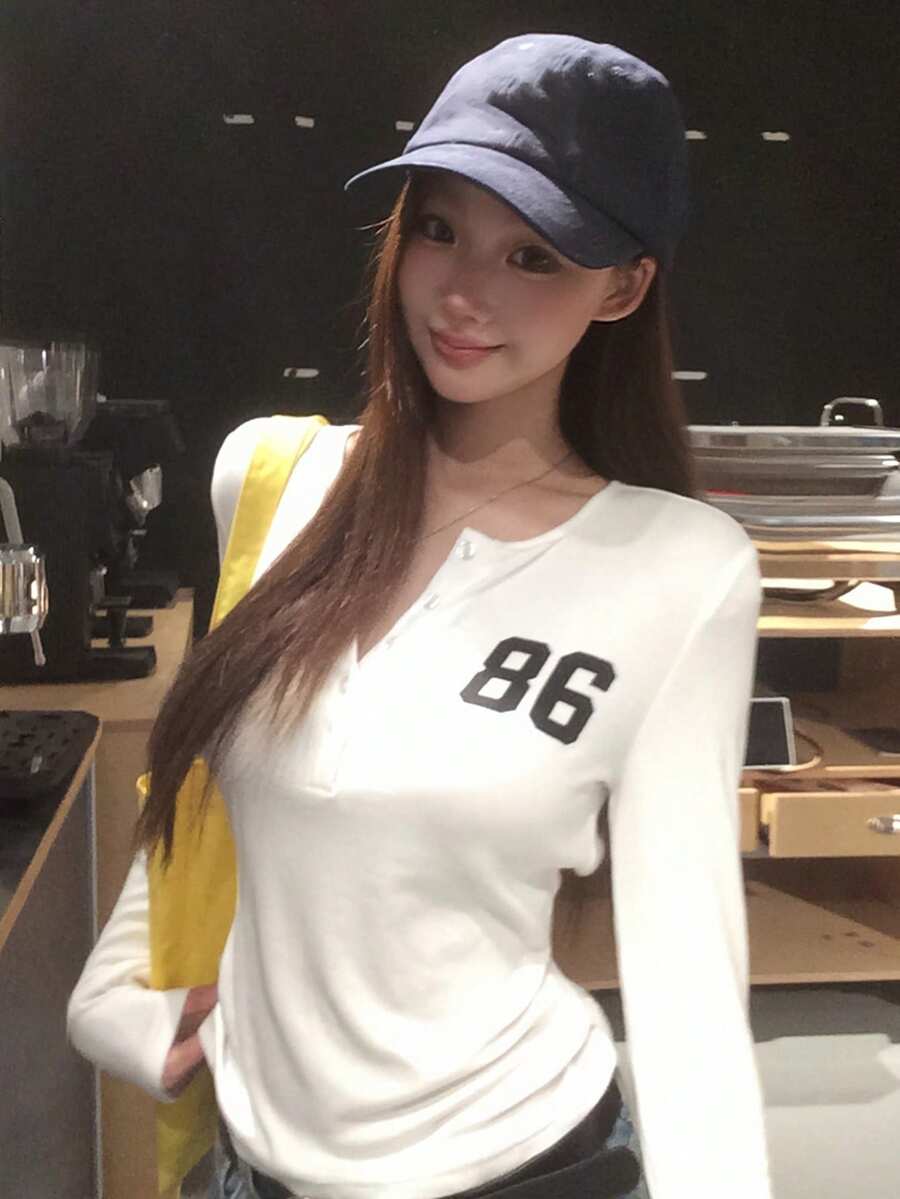 DAZY Women's Round Neck Letter Korean Style Solid Color Long Sleeve Spring Summer T-Shirt - White - View 1