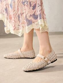 MOTF WOMEN  WOVEN RAFFIA SQURE FLATS - Beige - View 8