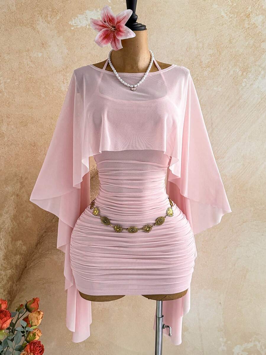 Soleia 女款純色掛脖綁帶迷你洋裝與披肩袖半透上衣兩件套 - 粉色 - 查看 1
