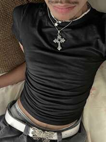 Manfinity Dauomo 男士修身版型T恤，黑色，休閒Y2K街頭風百搭，街頭風格，日常優雅，適合四季外出、舞會與夏季電音派對 - 黑色 - 查看 1