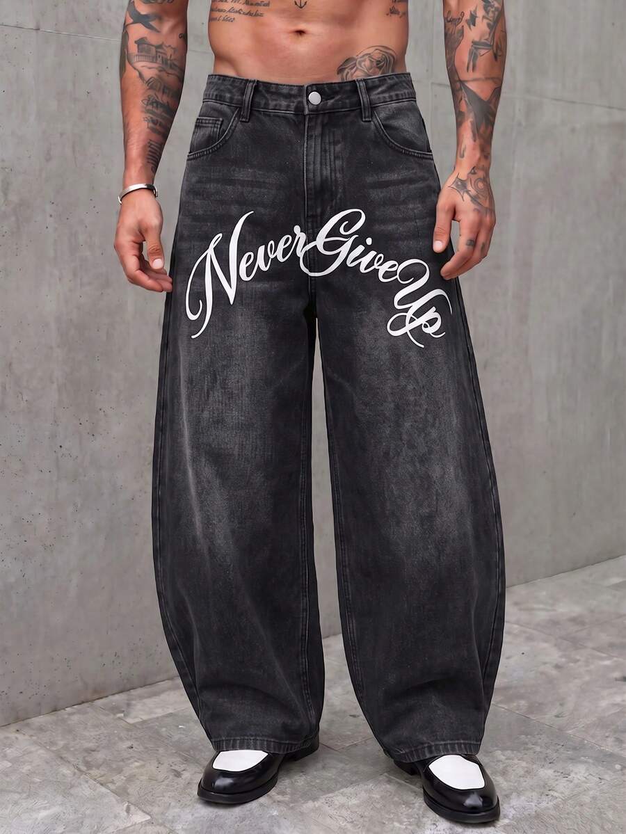 Manfinity VCAY Men's Letter Print Curved Leg Jeans :Baggypants Men - Black - View 1