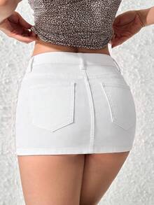SHEIN PETITE تنورة جينز قصيرة بلون موحد مثيرة للنساء في الصيف - أبيض - مشاهدة 2