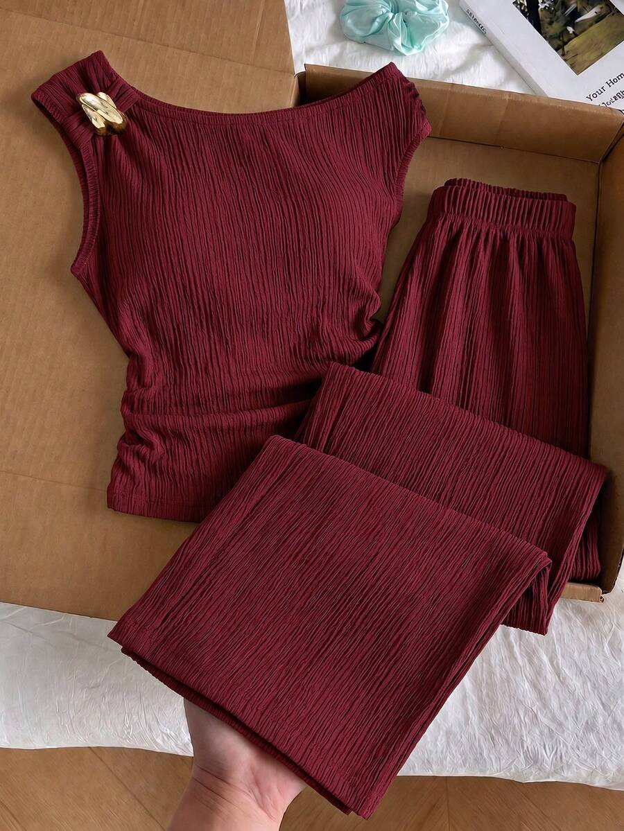 SHEIN Teen Girls' Tank Top Set T-Shirt With Asymmetric Neck Cut, Spaghetti Strap Support On One Side And Natural Shoulder Exposure On The... - Burgundy - View 1