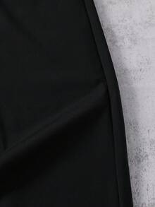 SHEIN 1件青少年男童时尚黑色柔软舒适休闲裤，适合户外、运动、上学等多种场合，百搭设计，配有白色抽绳腰带，是秋冬季必备的时尚裤装单品。 - 黑色 - 查看 7