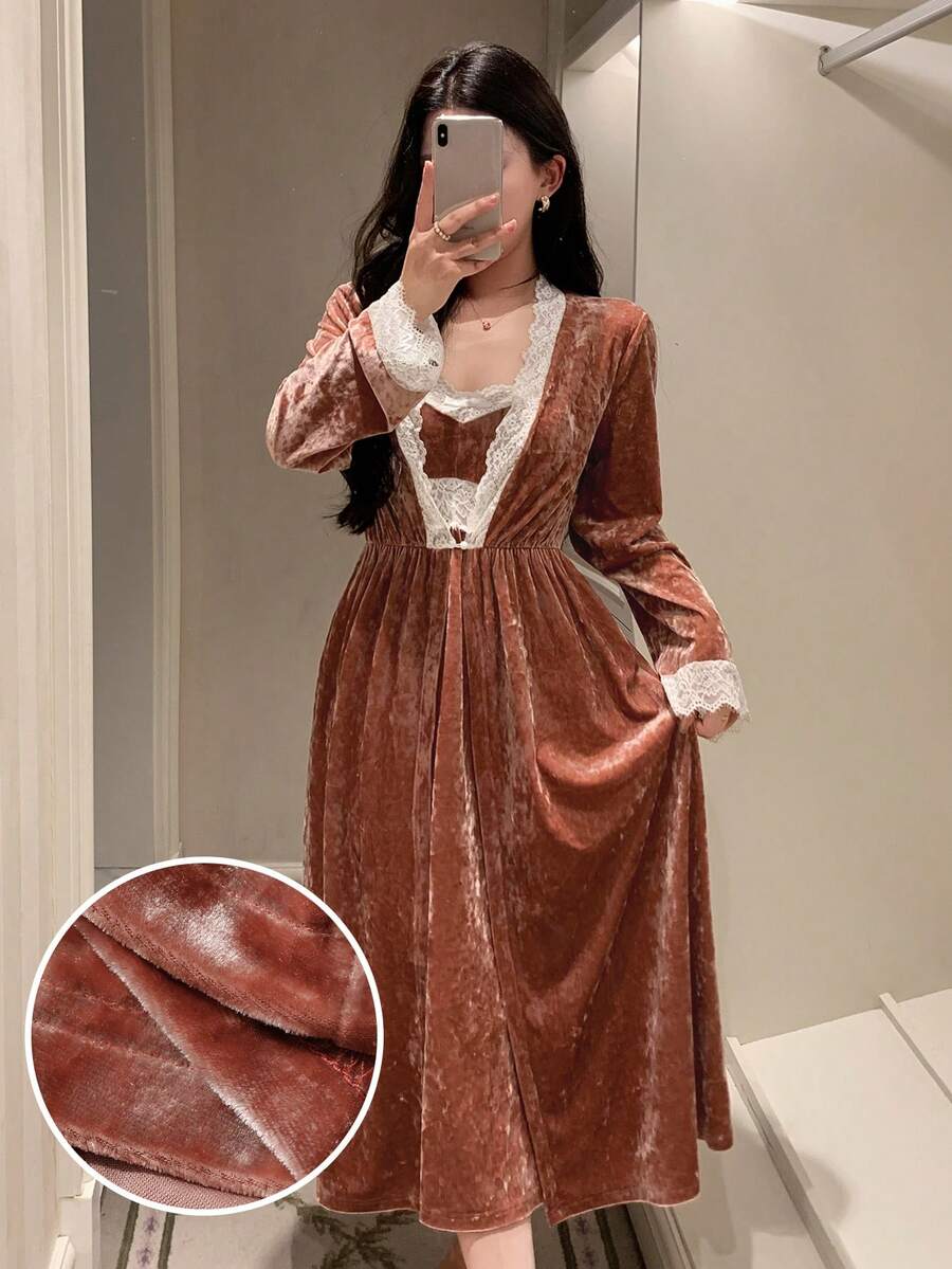 DAZY Conjunto de Camisola e Vestido Camisete de Veludo Doce com Renda e Patchwork para Outono/Inverno, Roupa de Dormir Feminina - Rosa chiclete - Visão 1