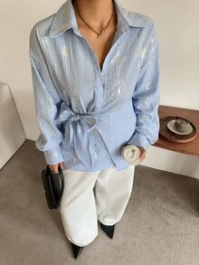 Dazy Plus 女款大尺碼純色翻領半開襟下擺綁帶白色長袖襯衫 春秋款 - 藍色 - 查看 7