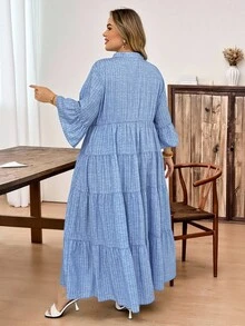 SHEIN CURVE+ 休閒優雅波希米亞風簡約藍白大尺碼洋裝 22W 度假商務款 2026 夏季秋冬 早午餐早晨穿搭 - 藍色 - 查看 2