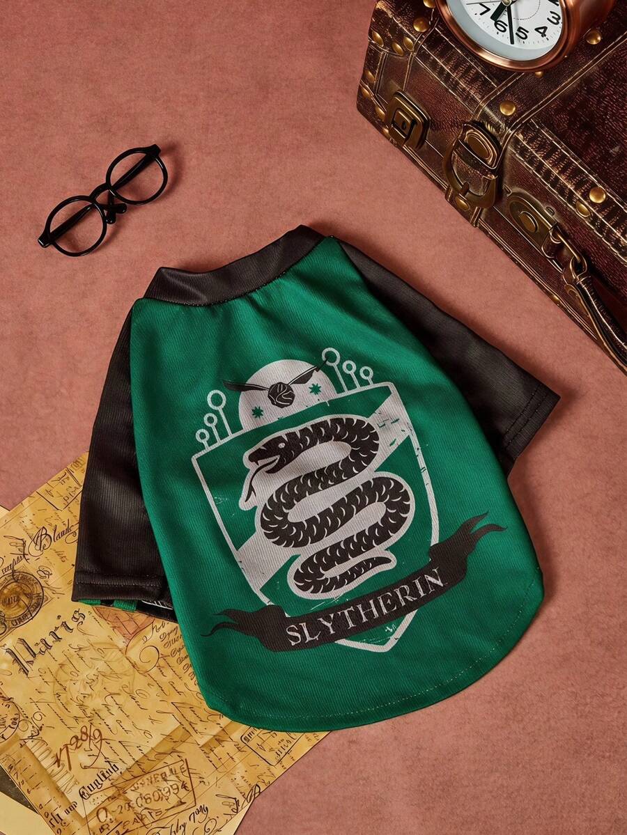 HARRY POTTER X PETSIN 1件黑色與綠色拼接寵物T恤,帶蛇形徽章盾牌印花,柔軟透氣面料,防毛髮、減少掉毛,讓您的毛茸茸朋友保持涼爽時尚,適合室內外日常玩樂 - 彩色 - 查看 1