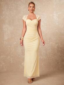 Lumalex New Lace Patchwork Light Yellow Mermaid Hem Waist-Flattering Ruched Long Dress - Light Yellow - View 12