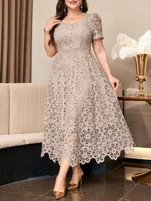 SHEIN Clasi 大尺碼女款純色方領休閒派對洋裝 - 卡其色 - 查看 5
