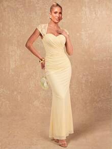 Lumalex New Lace Patchwork Light Yellow Mermaid Hem Waist-Flattering Ruched Long Dress - Light Yellow - View 10