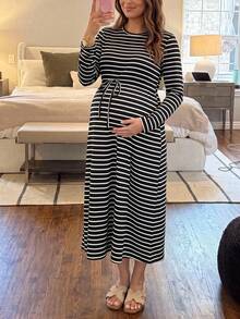 SHEIN فستان حمل أسود بياقة دائرية كاجوال يومي خريفي للتصوير الفوتوغرافي رسمي - الأسود - مشاهدة 1