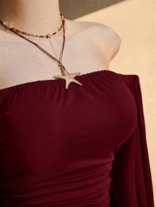 SHEIN ICON 女款大尺碼露肩純色喇叭袖時尚上衣 - 酒紅色 - 查看 7