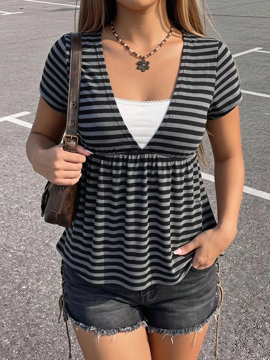 SHEIN ICON 女款大尺碼黑灰條紋 2 合 1 T恤 - 黑色 - 查看 1