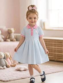 SHEIN 1件少女粉色拼接藍白條紋 Polo 領鈕扣式馬匹刺繡可愛休閒運動韓風優雅時尚甜美洋裝裙，收腰 A 字版型，適合夏季日常外出或室內場合，百搭穿搭 - 藍色 - 查看 3