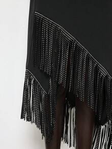 Maija 女款秋季時尚不對稱下擺流蘇裝飾裙，Ibiza夜店酒吧派對風，黑色花卉圖案 - 黑色 - 查看 5