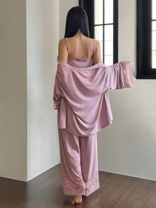 DAZY Bộ đồ ngủ nữ 3 món gồm áo choàng, áo hai dây và quần chắp vá ren, trang phục mùa thu và mùa đông - Màu tím hoa cà - Xem 2